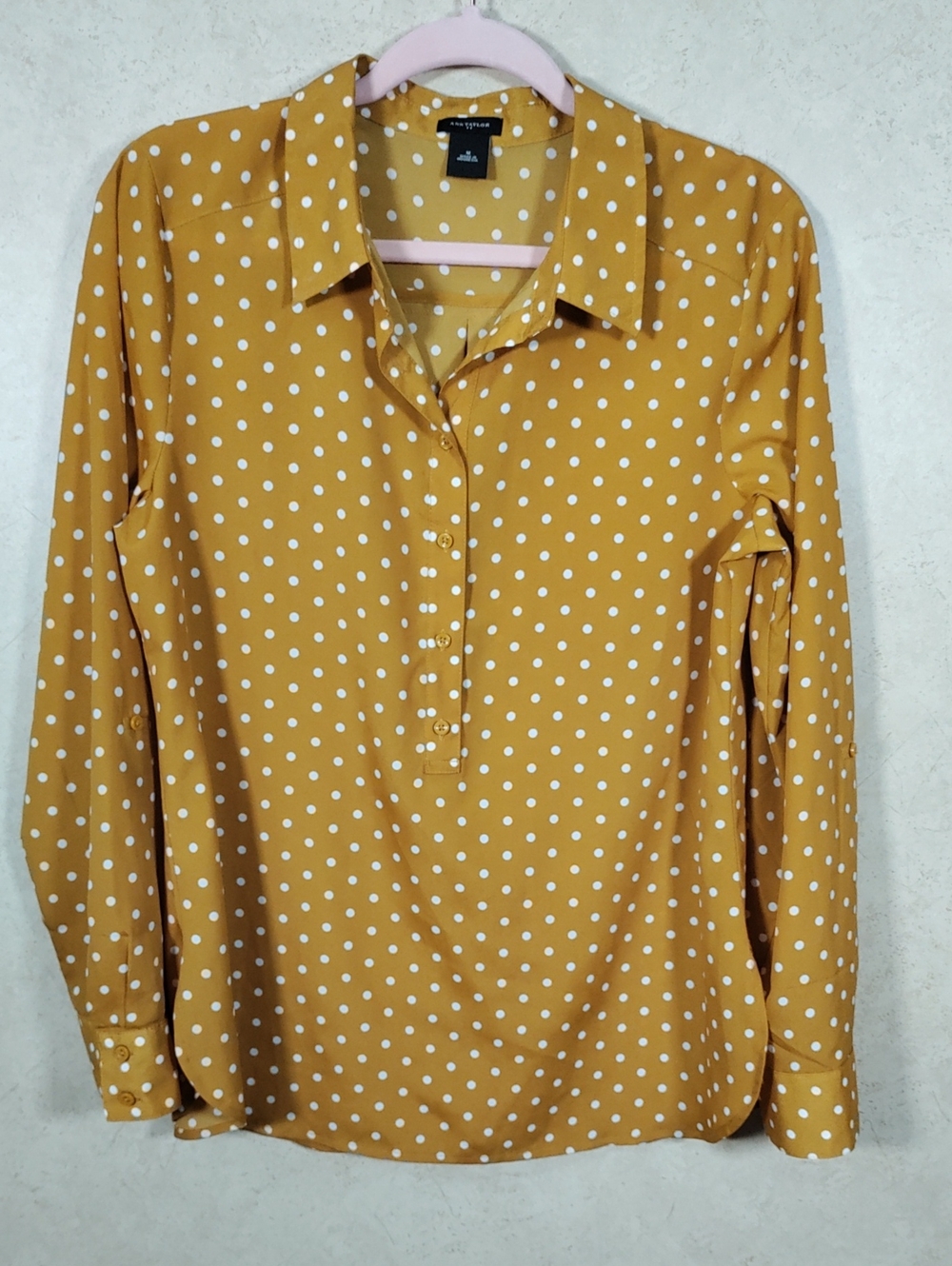 I193 Ann Taylor Factory Mustard Yellow Polka Dot Half Button Blouse M